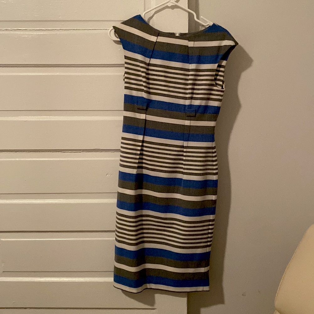 Calvin Klein dress Size 2 blue, gray & white stripes.Knee length w/ belt loops.